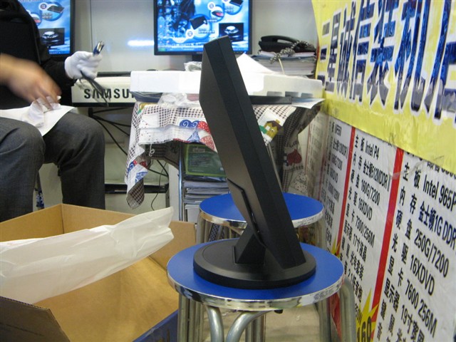 三星940nw 液晶显示器产品图片10(10/17)