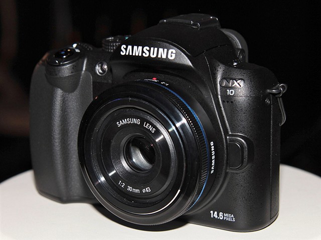 三星nx10(单头套机30mm)数码相机产品图片126(156/765)