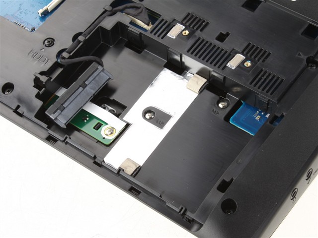 三星700g7a-s02de拆机图片5(51/66)