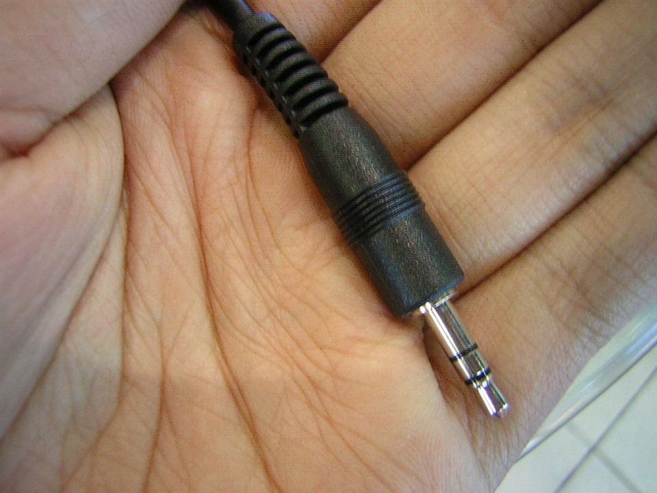 爱科技akg k44 头戴式(炭黑色)图片_it168触屏版>