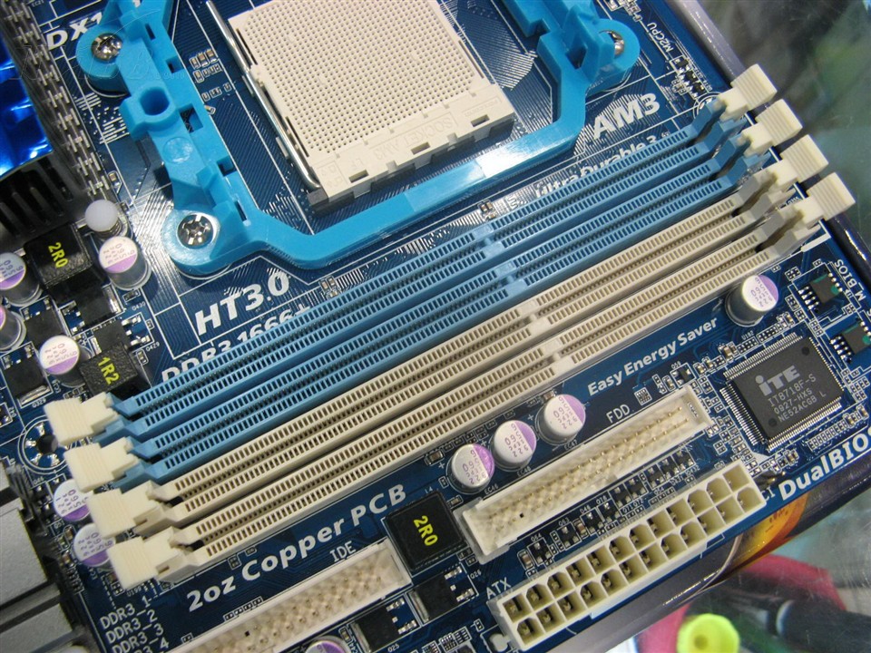 技嘉ga-ma785gpmt-ud2h图片_it168触屏版>