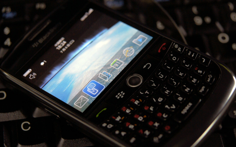 黑莓8910(移动版)图片_it168触屏版>