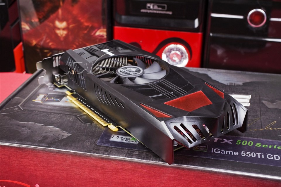 七彩虹 igame550ti 烈焰战神u d5 1024m r50图片_it168触屏版>