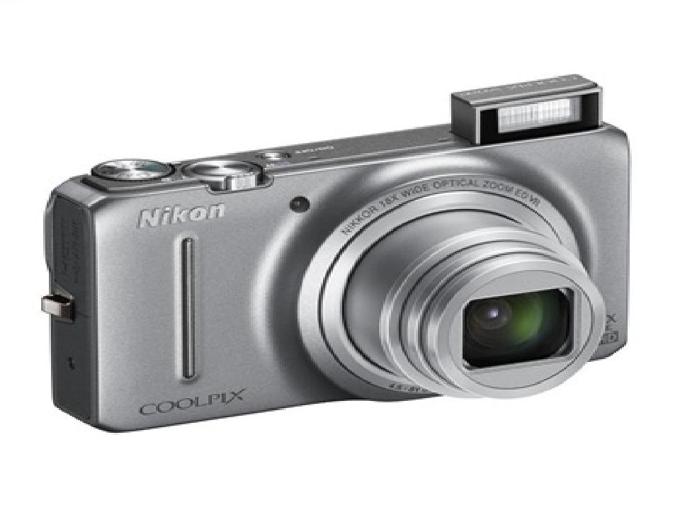 尼康 尼康(nikon) coolpix s9200 数码相机 银色(1602万像素 3英寸屏