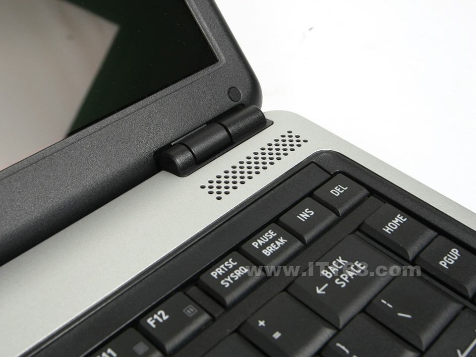 东芝笔记本l310键盘的fn键在哪?键盘打不出原来相应的字,急!